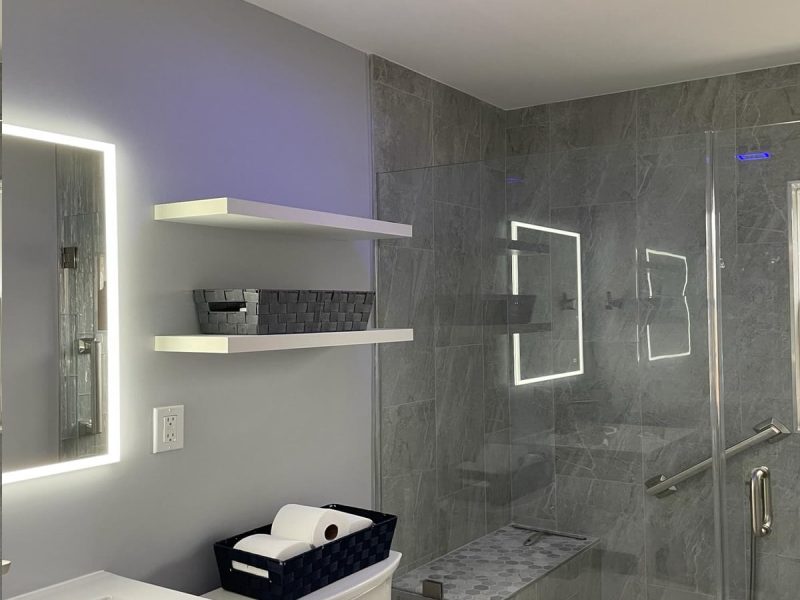 A-Tiny-Walk-in-Shower-in-Del-Ray-Alexandria-1-1.jpg