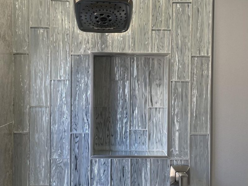 A-Tiny-Walk-in-Shower-in-Del-Ray-Alexandria-4